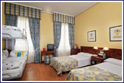 Hotels Madrid, Four bedded room